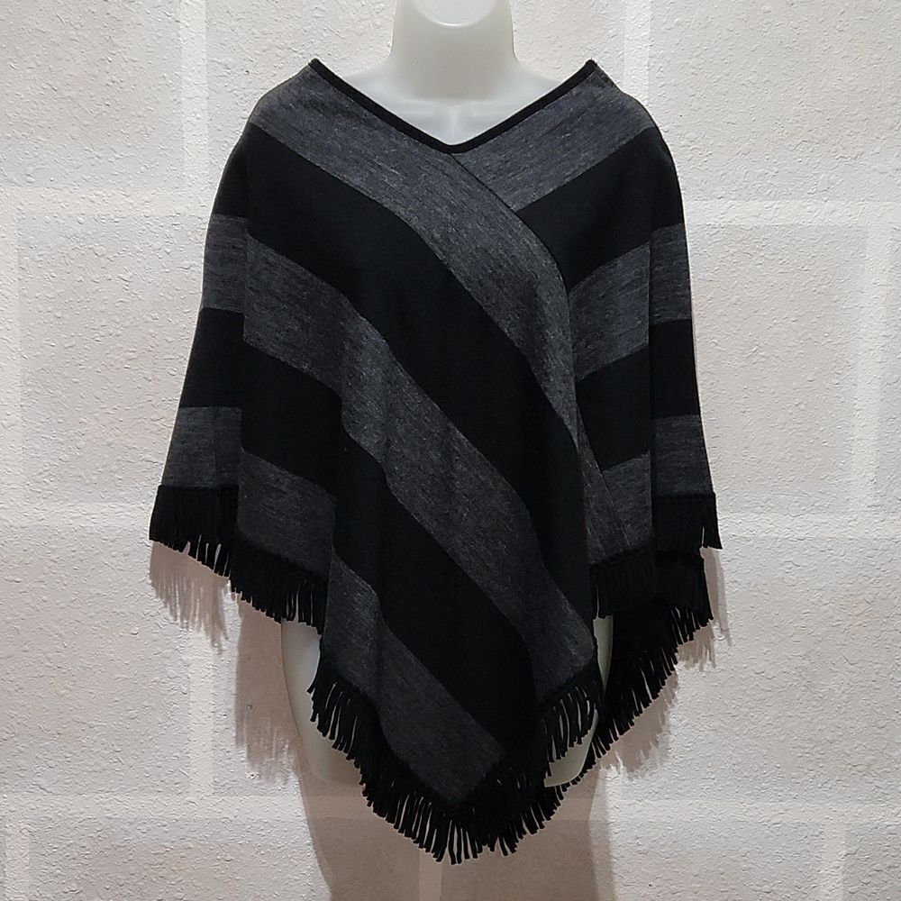 Kim Rodgers Black & Gray V-Neck Poncho Sweater